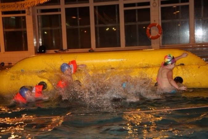 08120824_20081209_1816102069