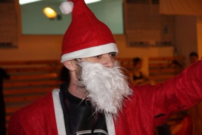 08120826_20081209_1688148832