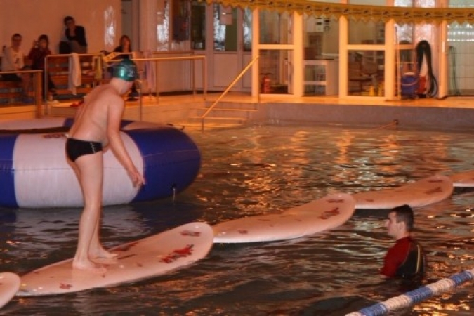 1012085_20081211_1599372626