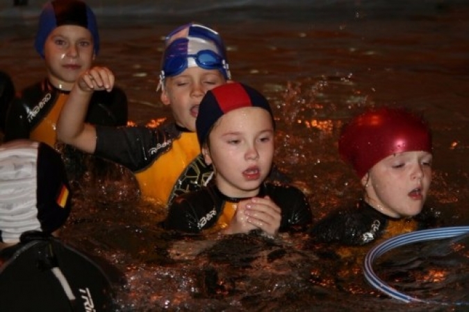 16100821_20081104_1276516744