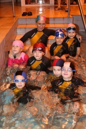 16100825_20081104_1802258596